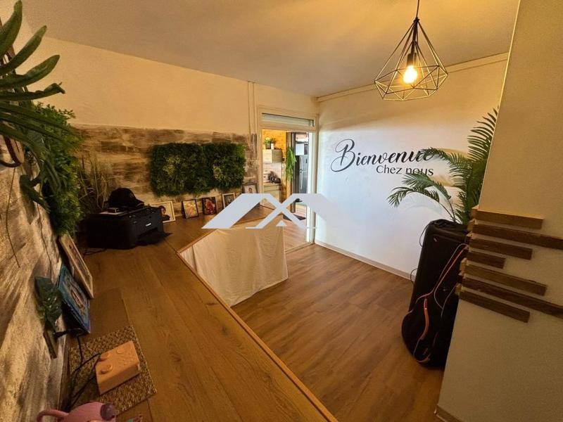 Maison - 140 m² - 6 pièces