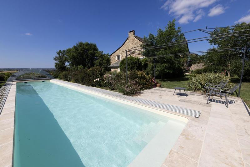 Maison - 251 m² - 11 pièces