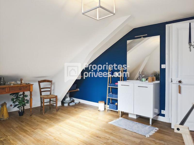 Maison - 238 m² - 8 pièces