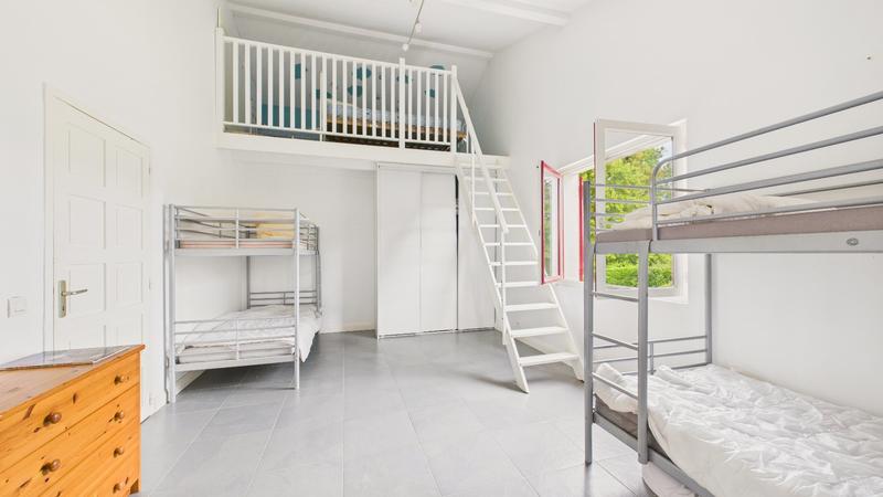 Maison - 316 m² - 10 pièces