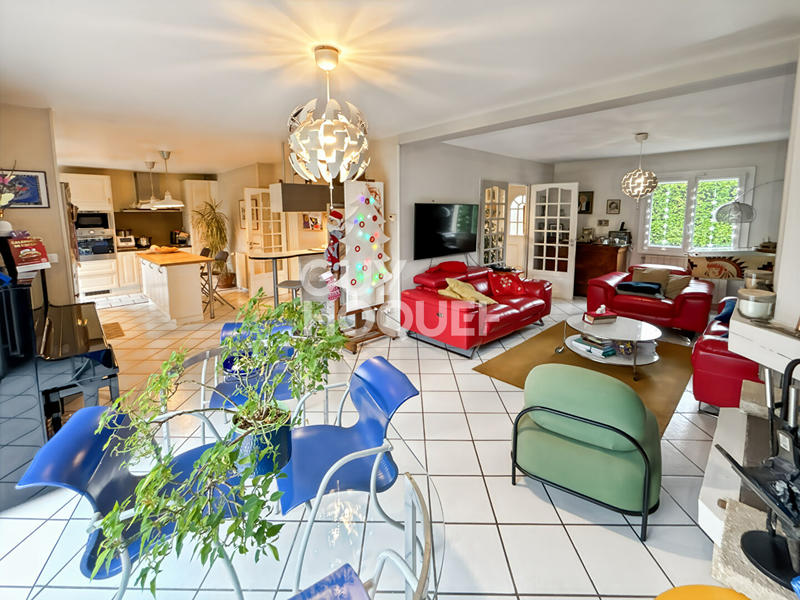 Maison - 110 m² - 6 pièces