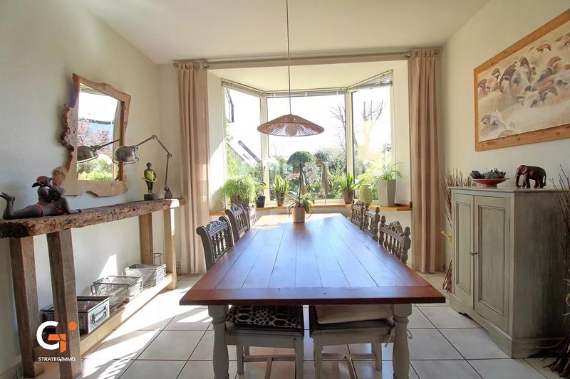 Maison - 174 m² - 7 pièces