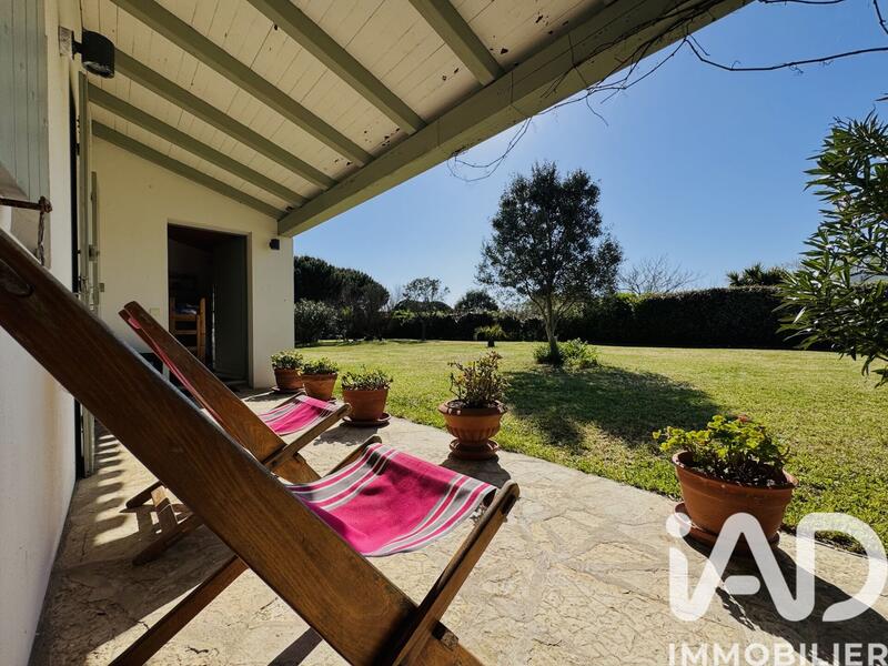 Maison - 208 m² - 8 pièces