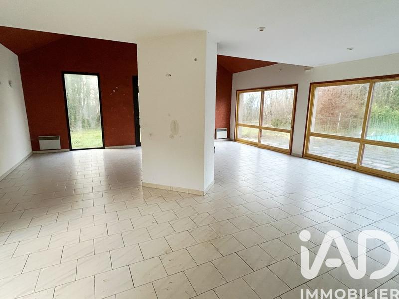 Maison - 380 m² - 10 pièces