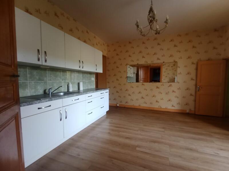 Maison - 98 m² - 4 pièces