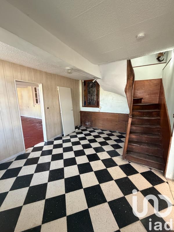 Maison - 221 m² - 6 pièces