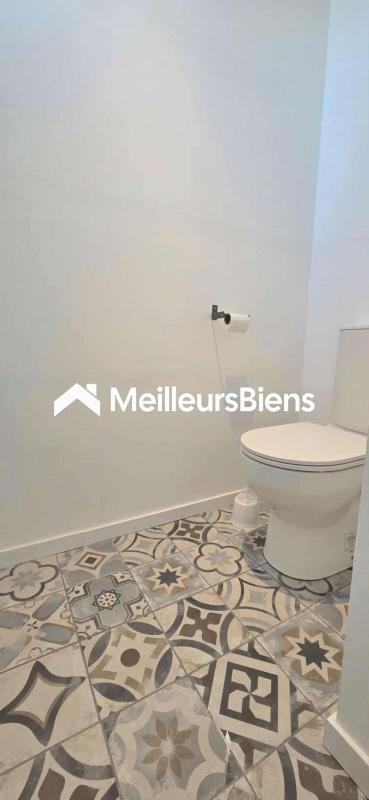 Maison - 95 m² - 5 pièces