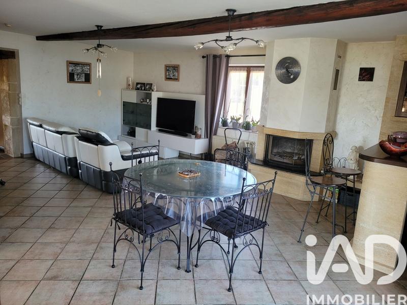 Maison - 216 m² - 7 pièces