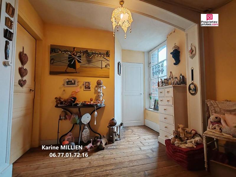 Maison - 152 m² - 8 pièces