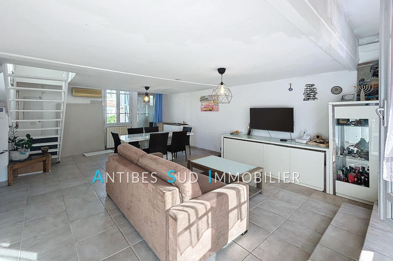 Villa - 140 m² - 7 pièces