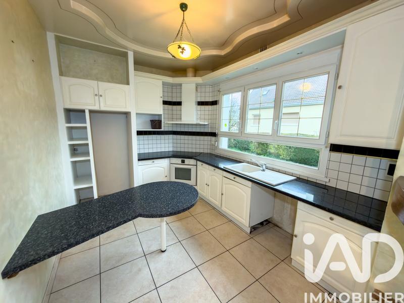 Maison - 214 m² - 7 pièces