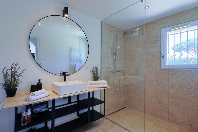 Villa - 190 m² - 6 pièces