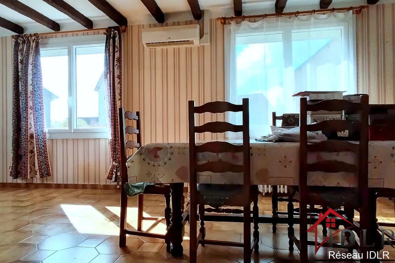 Pavillon - 90 m² - 5 pièces