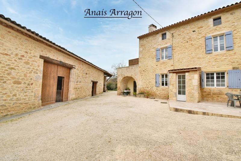 Maison en pierre - 80 m² - 3 pièces