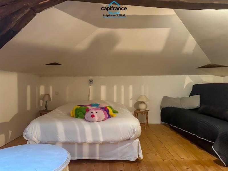 Propriété - 220 m² - 8 pièces