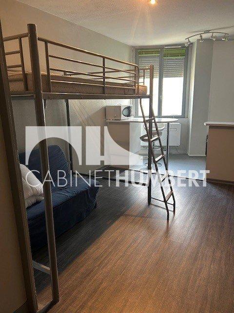 Studio - 25 m² - 1 pièce