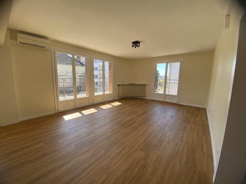 Appartement - 123 m² - 5 pièces