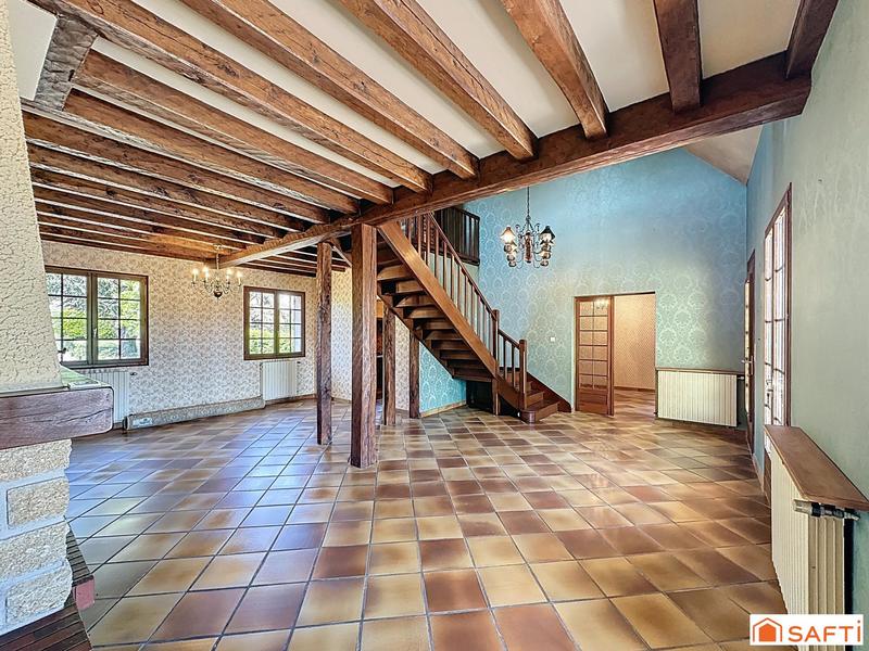 Maison - 207 m² - 8 pièces