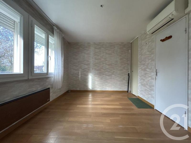 Pavillon - 75 m² - 4 pièces