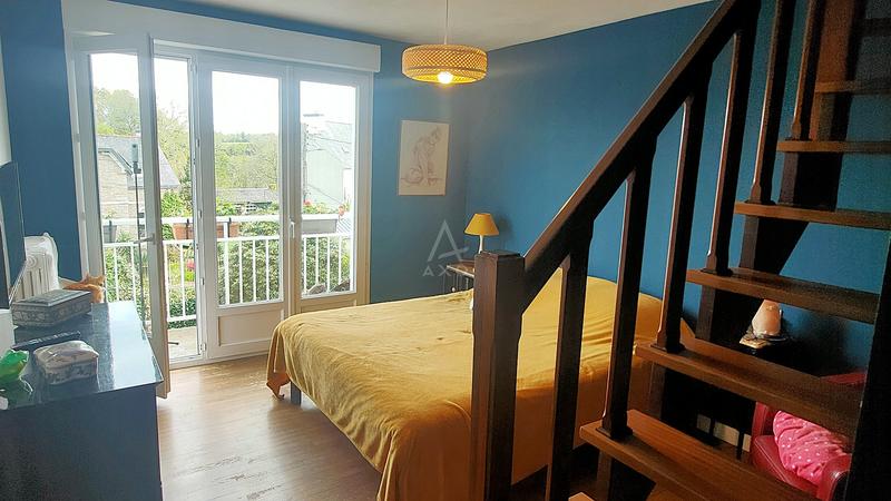 Maison - 96 m² - 5 pièces