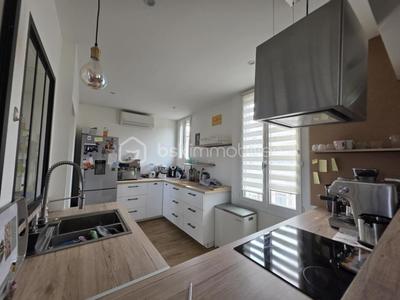 Immeuble - 165 m² - 9 pièces