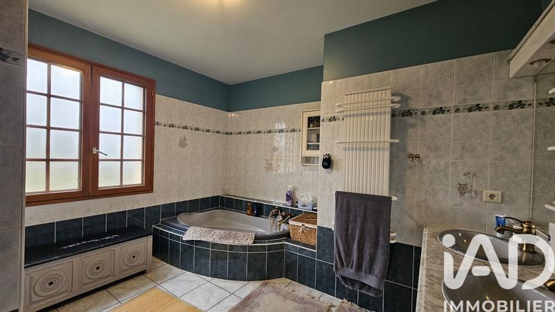 Maison - 275 m² - 6 pièces