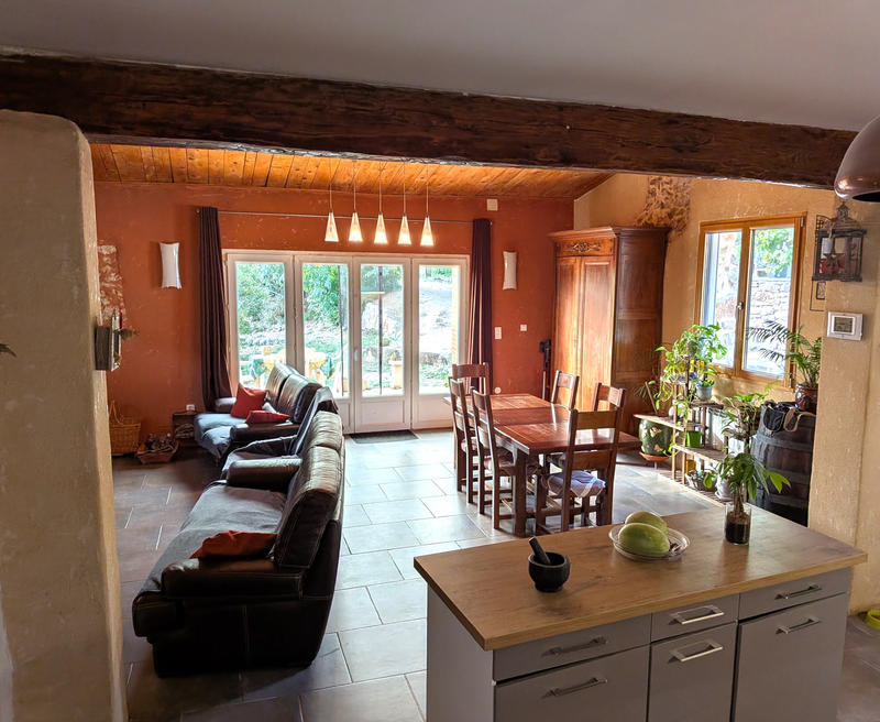 Maison - 195 m² - 9 pièces