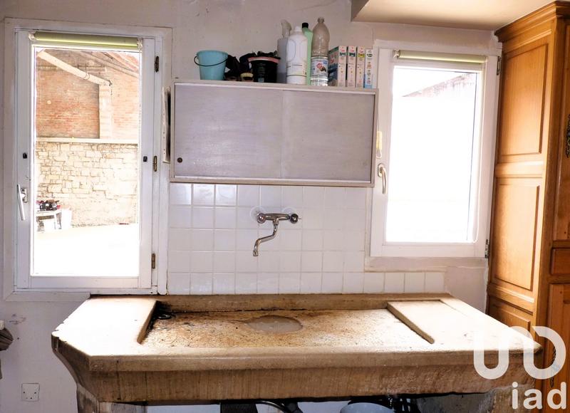 Maison - 330 m² - 13 pièces