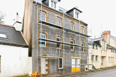 Maison - 170 m² - 10 pièces