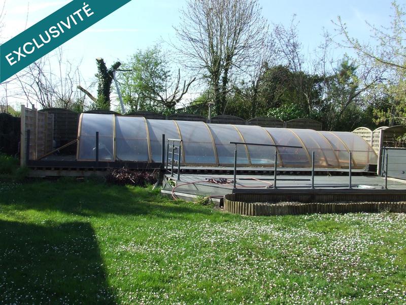 Maison - 202 m² - 9 pièces