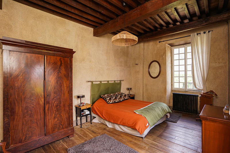 Maison - 252 m² - 8 pièces