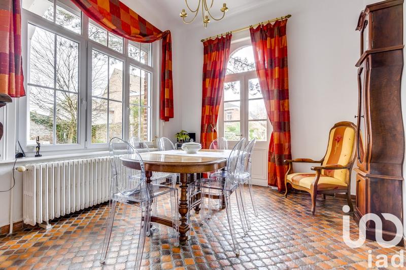 Maison - 250 m² - 5 pièces