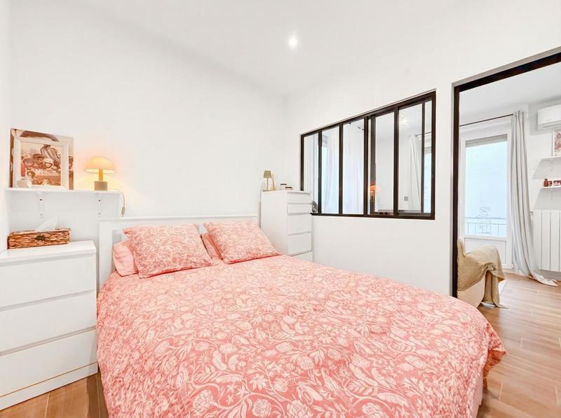 Studio - 30 m² - 2 pièces