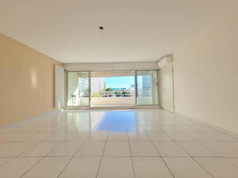 Appartement - 93 m² - 4 pièces