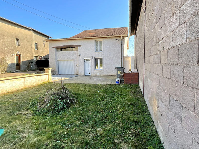 Maison - 260 m² - 7 pièces
