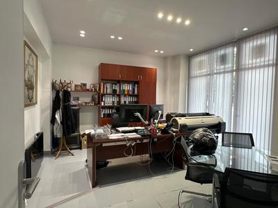 Local commercial - 83 m²