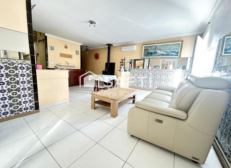 Maison - 211 m² - 11 pièces