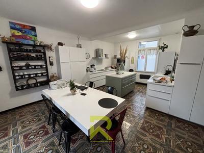 Maison de maîtres - 201 m² - 7 pièces