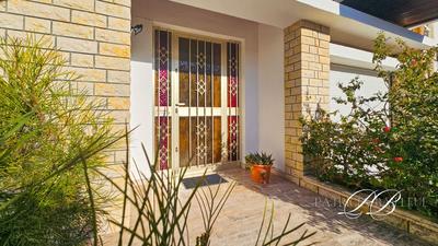 Maison - 145 m² - 5 pièces