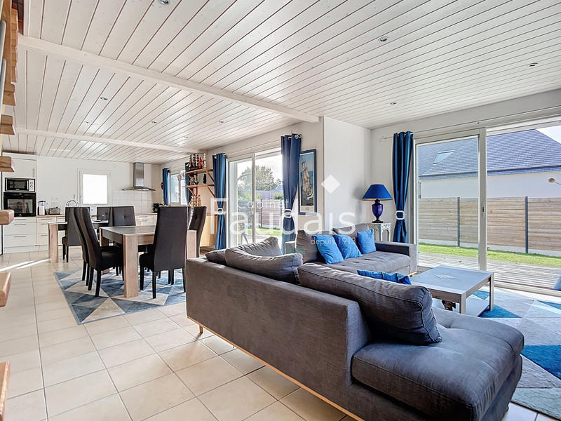 Maison - 138 m² - 7 pièces