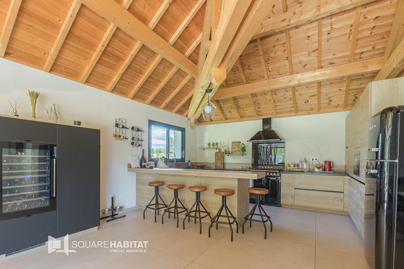 Maison - 170 m² - 7 pièces