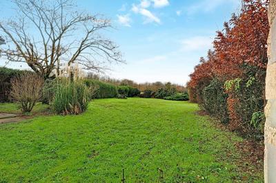 Maison - 195 m² - 10 pièces