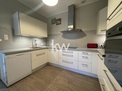 Maison - 177 m² - 7 pièces