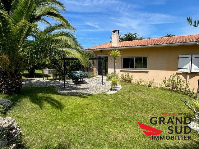 Maison - 180 m² - 7 pièces