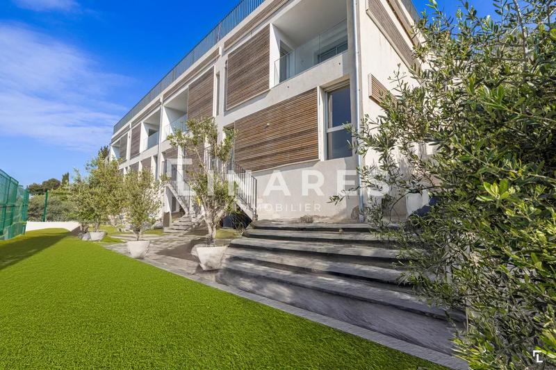 Appartement - 108 m² - 4 pièces