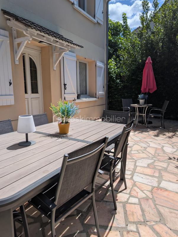 Maison - 120 m² - 6 pièces