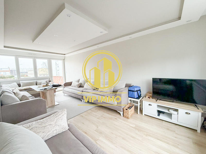 Maison - 111 m² - 7 pièces