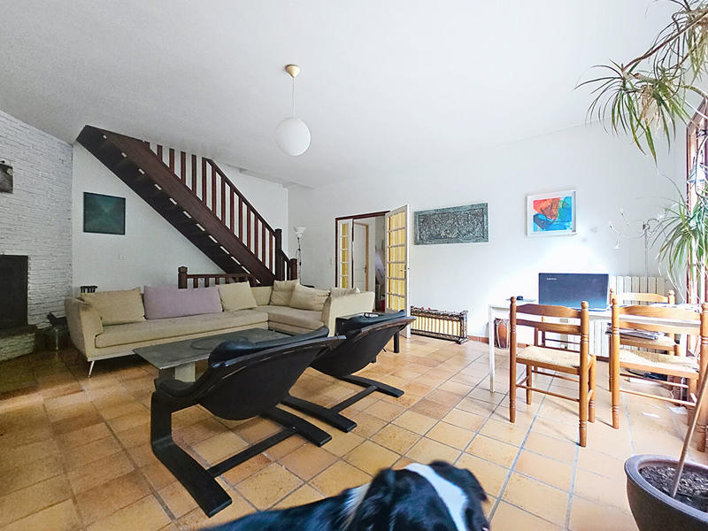 Maison - 266 m² - 9 pièces