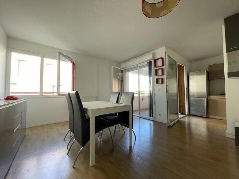 Appartement - 62 m² - 2 pièces