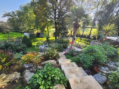 Pavillon - 98 m² - 5 pièces